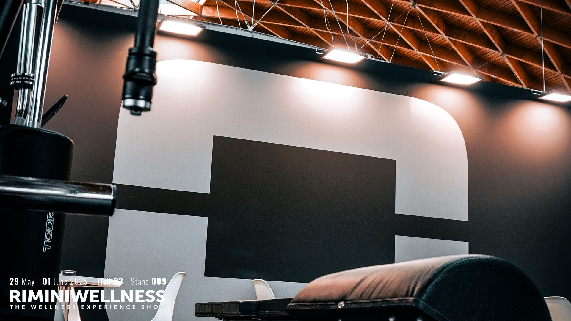 ToorxProfessional si prepara per una spettacolare partecipazione al RiminiWellness 2025! Anche in questo 2025,&nbsp;ToorxProfessional, parteciper&agrave; al RiminiWellness, il tanto atteso &nbsp;evento dedicato al benessere, al fitness e alla salute, in programma dal 29 maggio&nbsp; al 1&nbsp;giugno 2025&nbsp;-PADIGLIONE B3 STAND 009&nbsp; presso il rinomato quartiere fieristico di Rimini.

Ma quando inizia?


	
		
			--

			Giorni
		

		
			--

			Ore
		

		
			--

			Min
		

		
			--

			Sec
		
	


RiminiWellness rappresenta da anni il punto di riferimento assoluto per tutti gli appassionati di fitness, operatori del settore e coloro che desiderano immergersi in un'esperienza straordinaria nel mondo dell'attivit&agrave; fisica e del benessere. E quest'anno, ToorxProfessional si presenta con una partecipazione senza precedenti, pronta a stupire e coinvolgere il pubblico presente.