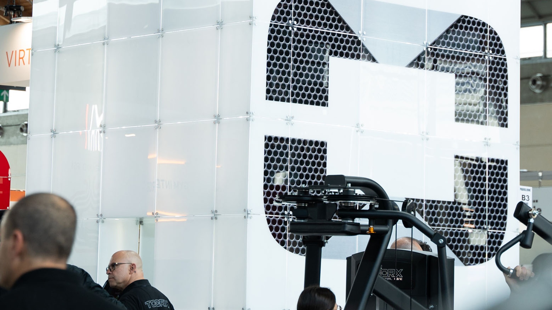 ToorxProfessional accende RiminiWellness 2026 Nel 2026 ToorxProfessional accende RiminiWellness, il pi&ugrave; importante evento dedicato al mondo del fitness, del wellness e dell&rsquo;innovazione sportiva, in programma dal 28 al 31 maggio 2026 presso la Fiera di Rimini.

Vi aspettiamo al PADIGLIONE B3 &ndash; STAND 009 per vivere un&rsquo;esperienza immersiva all&rsquo;insegna di performance, tecnologia e allenamento professionale.

Ma quando inizia?


	
		
			--

			Giorni
		

		
			--

			Ore
		

		
			--

			Min
		

		
			--

			Sec
		
	


RiminiWellness rappresenta da anni il punto di riferimento per operatori del settore, personal trainer, owner di palestre, professionisti e appassionati provenienti da tutta Europa. In questo scenario d&rsquo;eccellenza, ToorxProfessional si presenta con uno spazio ancora pi&ugrave; evoluto, pensato per mostrare il futuro dell&rsquo;allenamento professionale.